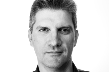AUTOR BERND ERNST